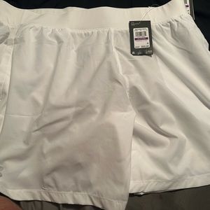 NWT Men’s under armour Speed pocket 7” inch running shorts size 2xl